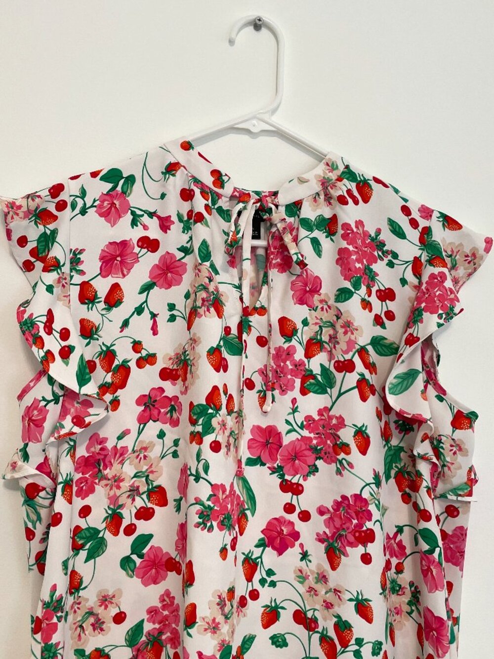ANN TAYLOR Floral Mixed Media Ruffle Sleeve Tie Neck Shell Top White Strawberry - Picture 5 of 16